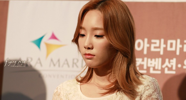 แทยอน Girls Generation เผย เธอกำลังต่อสู้กับภาวะโรคซึมเศร้า - WORLD OF BUZZ 2