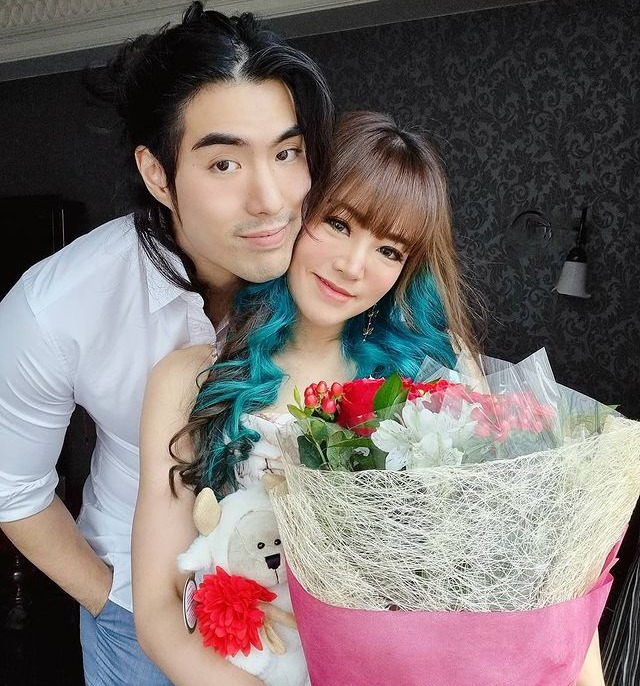 แฟนหนุ่มกับแนนนี่