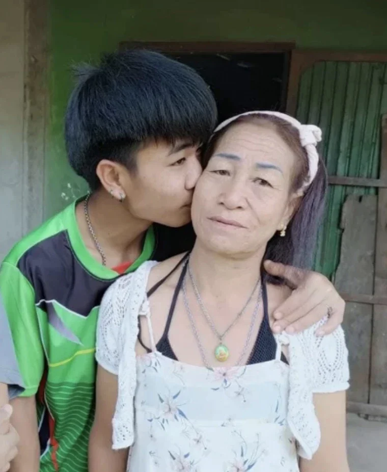 น้องตั้งแม่จันลา