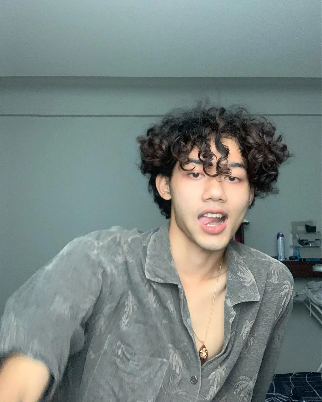 ซัน ร้อยพินิจ หนุ่มกรีดยาง
