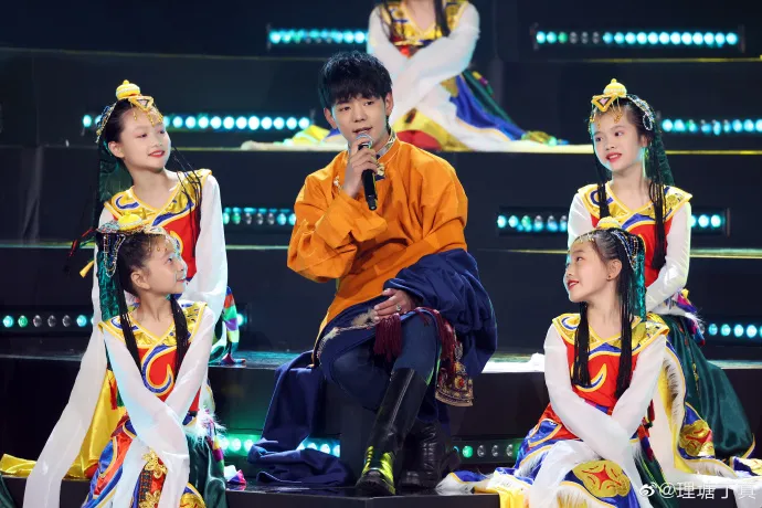รู้จัก ติงเจิน (Dingzhen) อินฟลูเอนเซอร์หนุ่มทิเบตขวัญใจแม่ยกชาวจีน