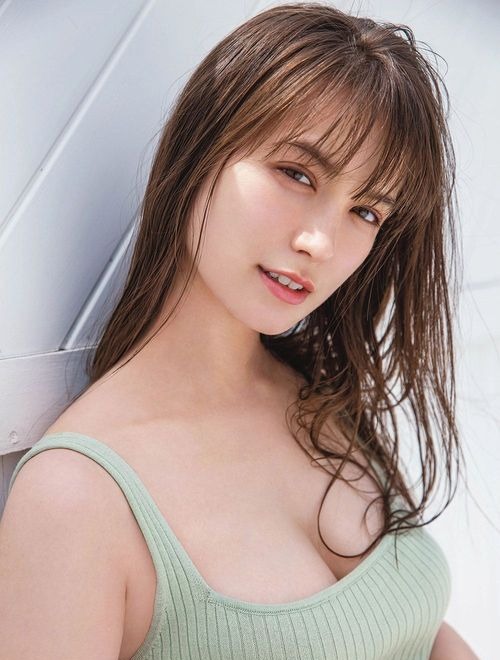 นาโอมิ เทราเดน (Naomi Trauden)