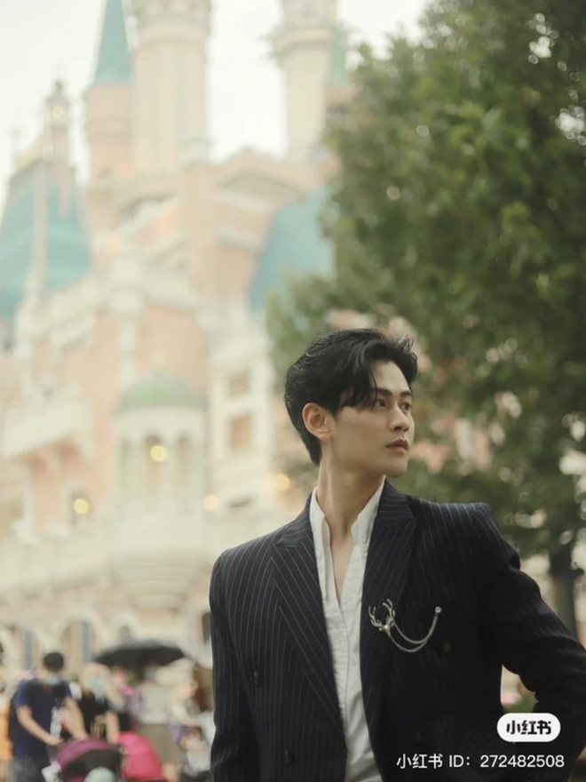ครูจีนหล่อ